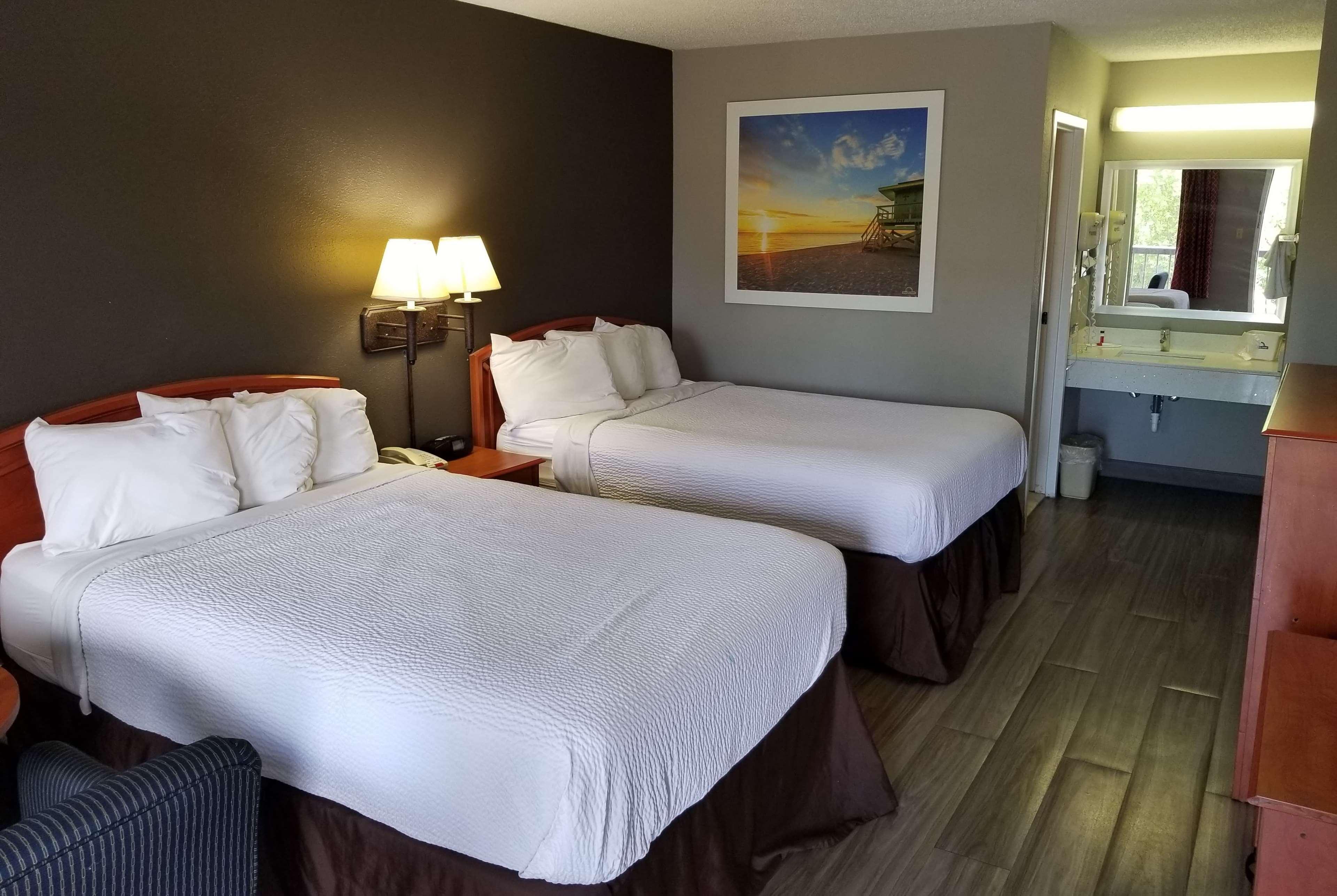 Days By Wyndham Hotel 2*