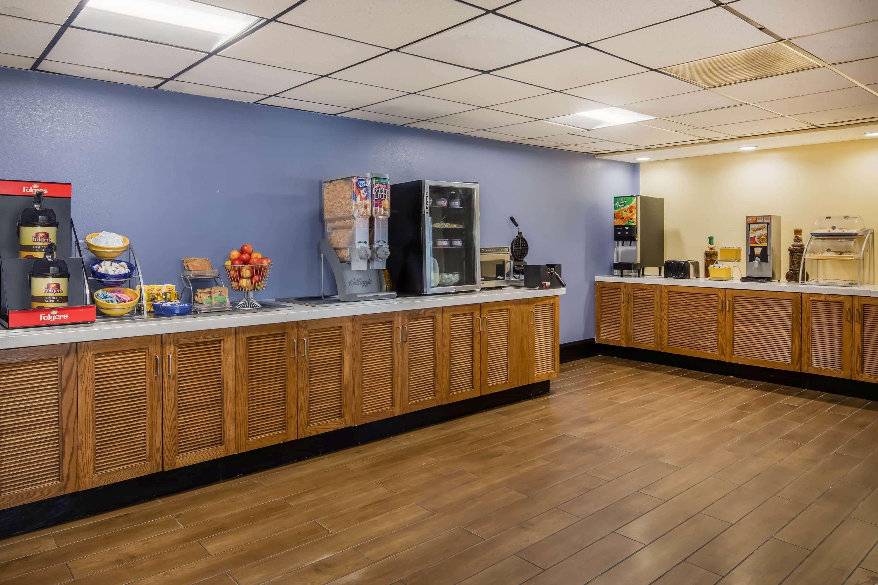 Days By Wyndham Hotel Wilson