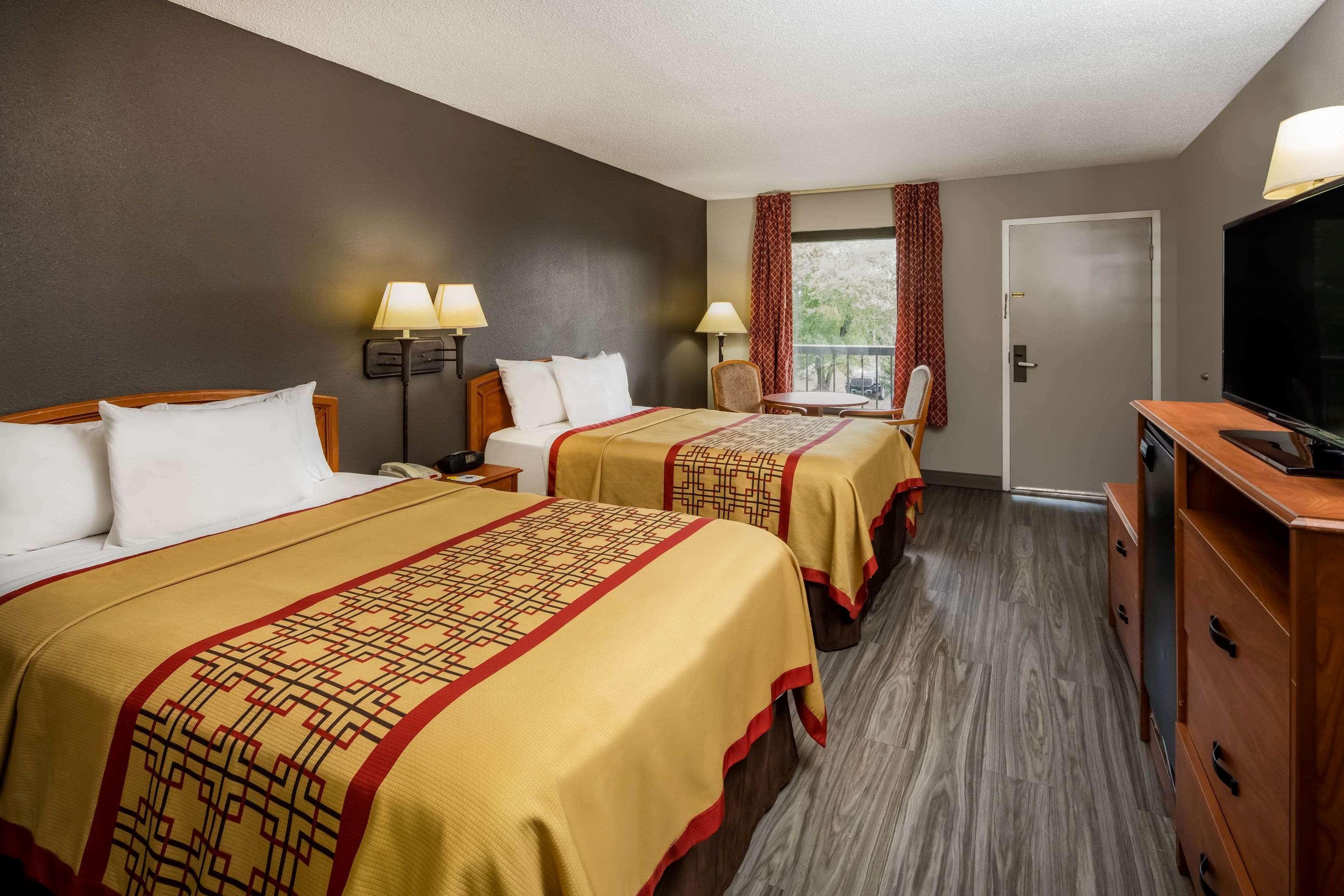 Hotel Days By Wyndham 2*