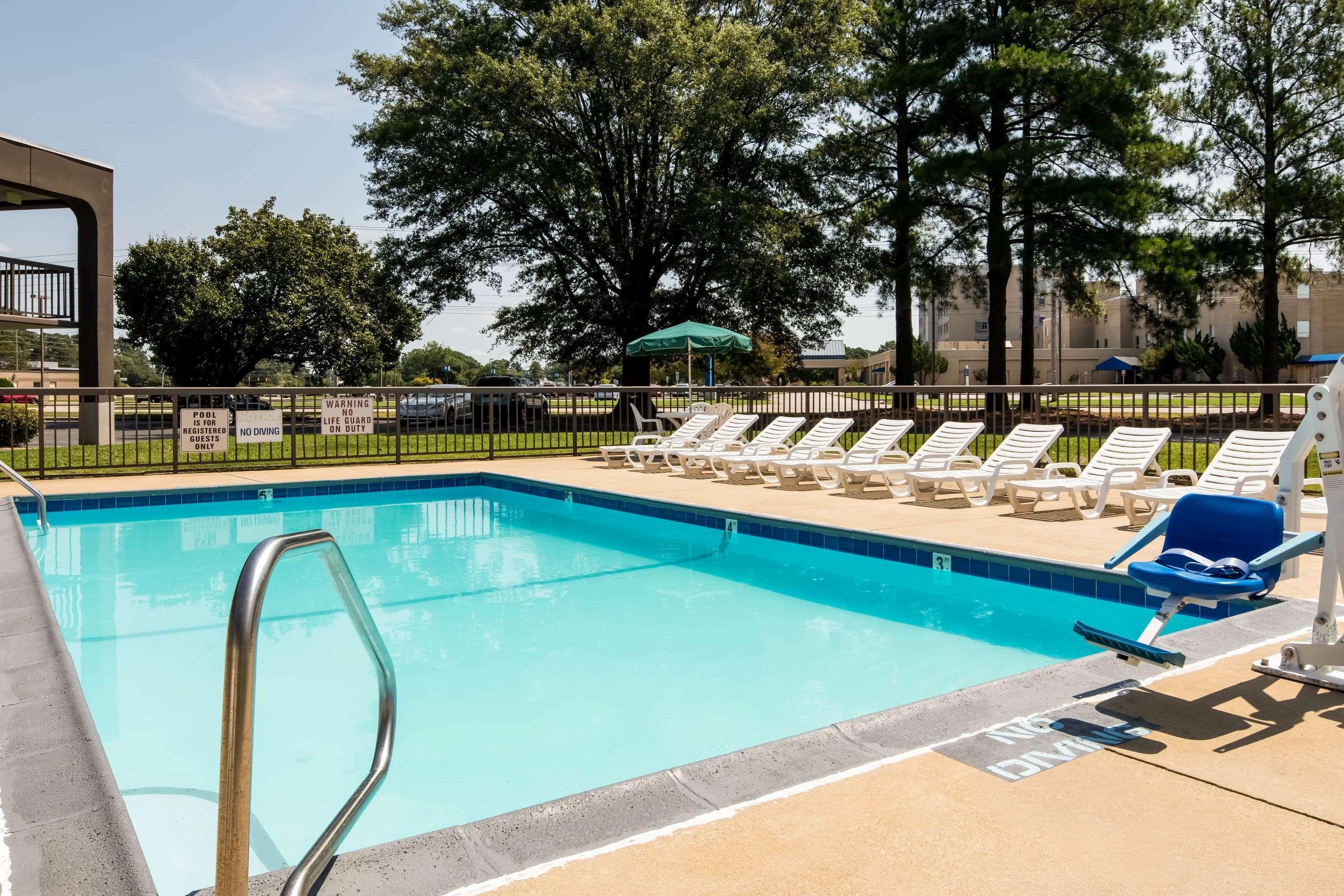 Days By Wyndham Hotel 2*
